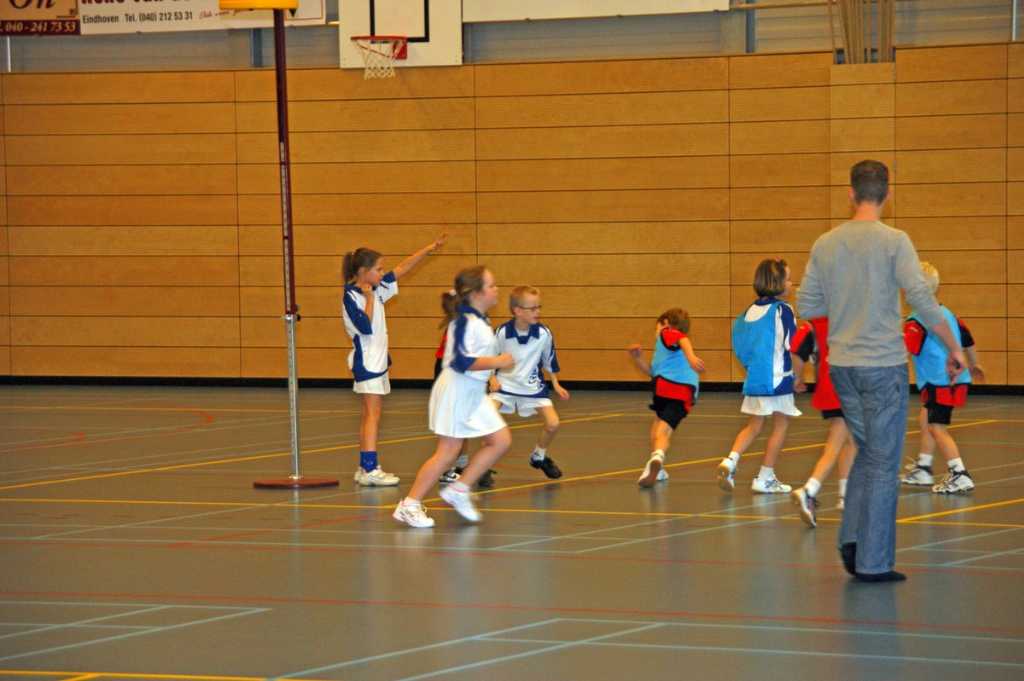 Korfbal E2 21 november 2009-1.JPG